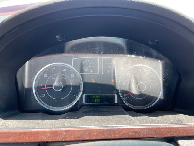 Used 2009 Ford Taurus SE FWD image 16