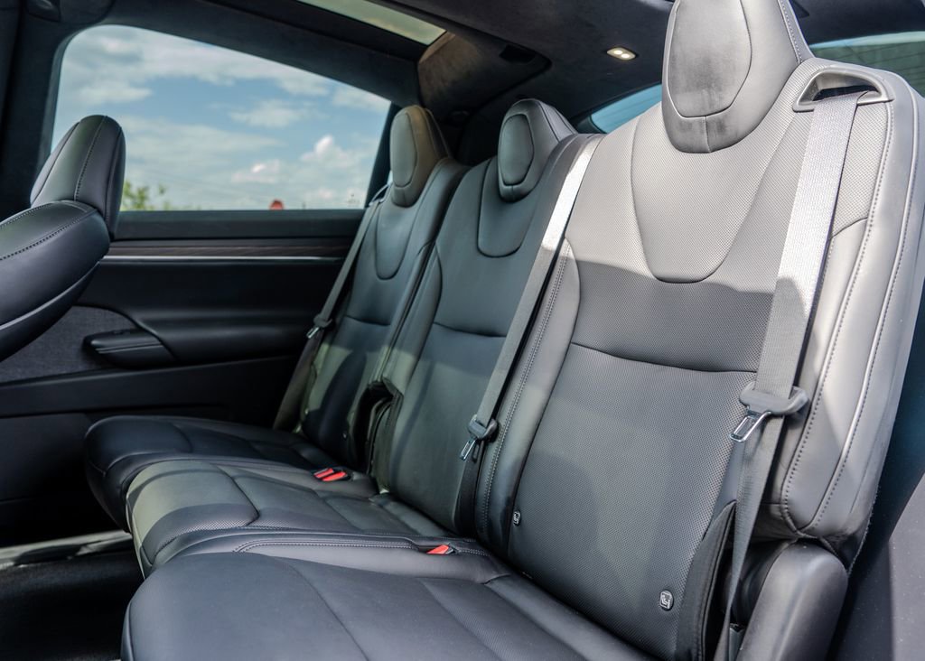 Used 2022 Tesla Model X AWD/4WD image 17