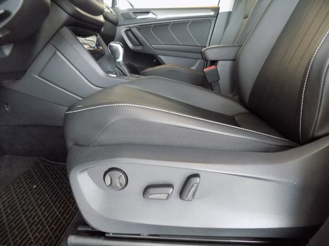 Used 2022 Volkswagen Tiguan SE AWD/4WD image 20