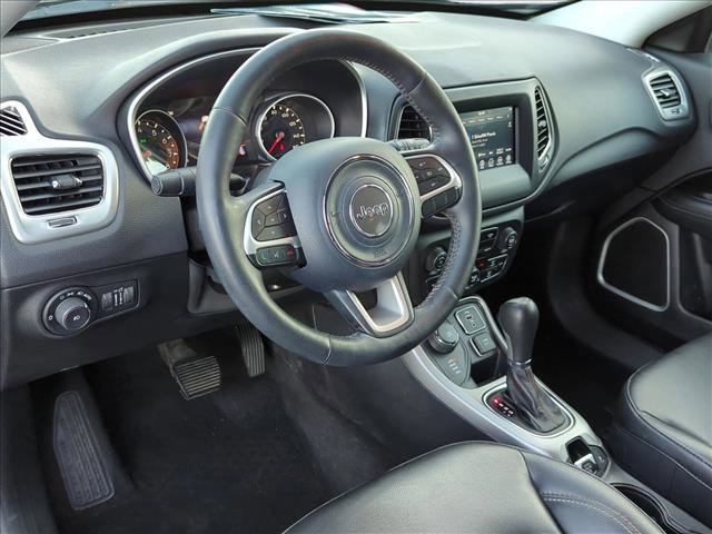 Used 2018 Jeep Compass Latitude w/ Popular Equipment Group image 10