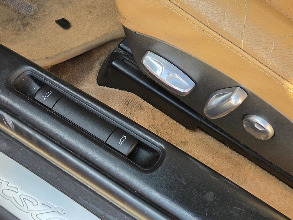 Used 2007 Porsche Boxster S RWD image 18