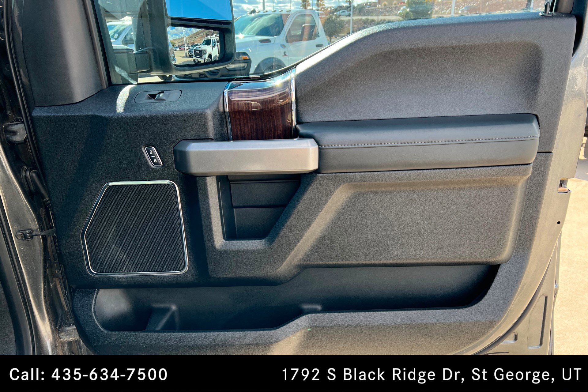 Used 2017 Ford F350 Platinum w/ Platinum Ultimate Package image 22