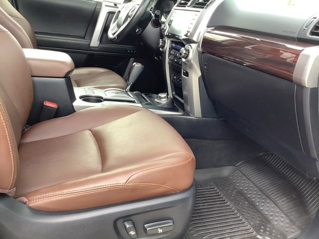 Used 2023 Toyota 4Runner Limited AWD/4WD image 26