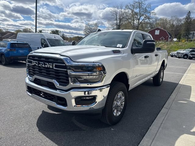 Used 2025 RAM 2500 Big Horn w/ Bed Convenience Group AWD/4WD image 3