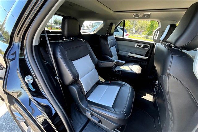 Used 2023 Ford Explorer XLT w/ Equipment Group 202A image 25