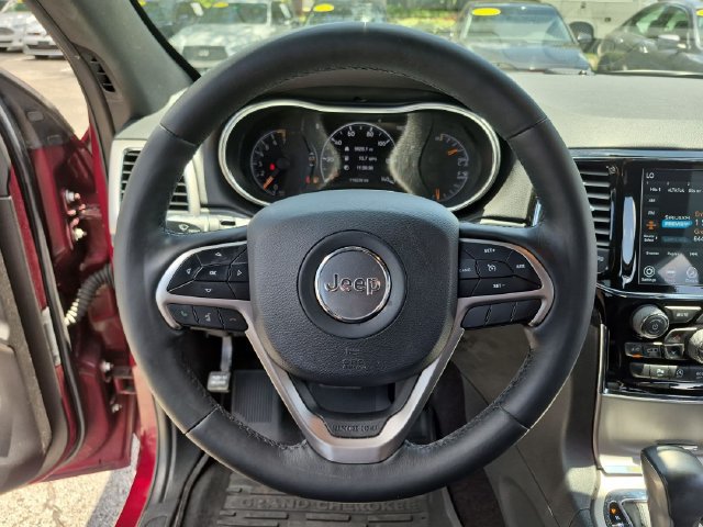 Used 2019 Jeep Grand Cherokee Altitude AWD/4WD image 13