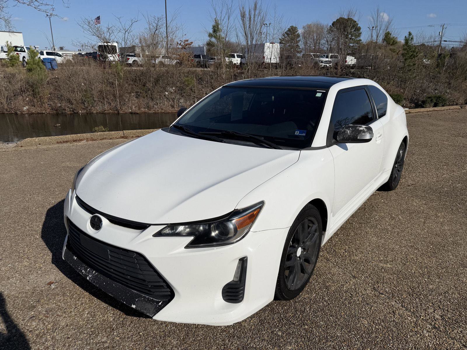 Used 2014 Scion tC image 12