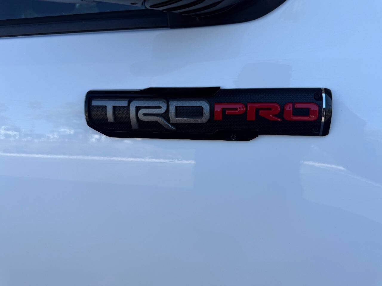 Used 2017 Toyota Tacoma TRD Pro AWD/4WD image 25