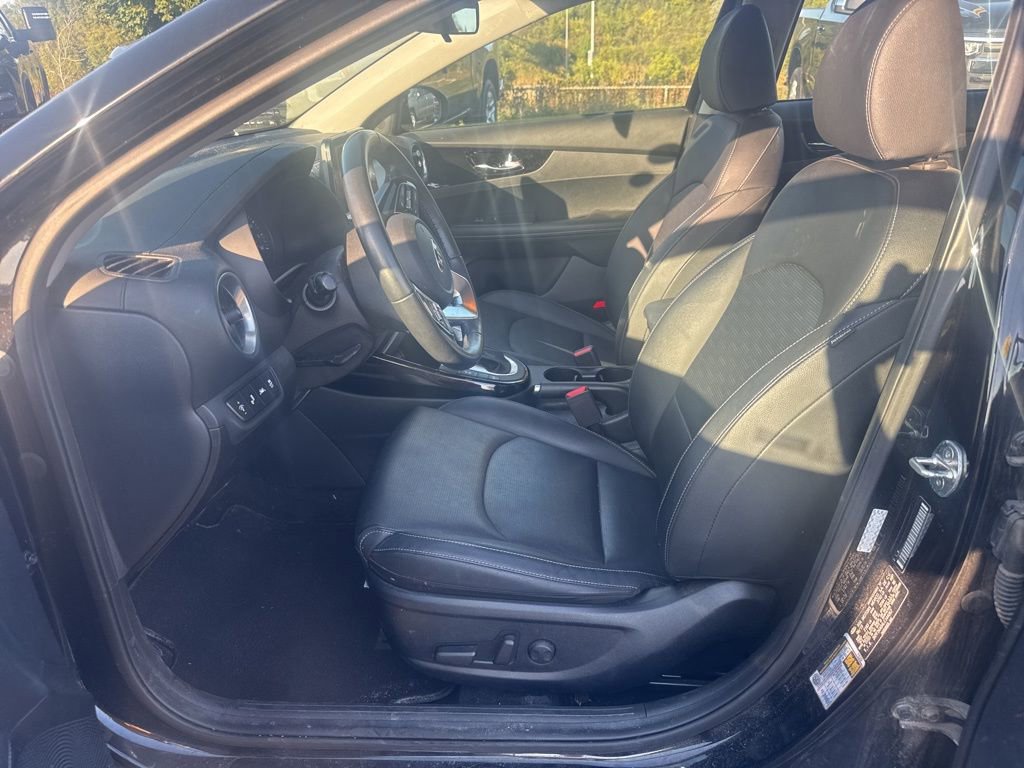 Used 2020 Kia Forte EX image 24