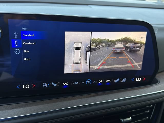 Certified 2025 Chevrolet Tahoe High Country AWD/4WD image 19