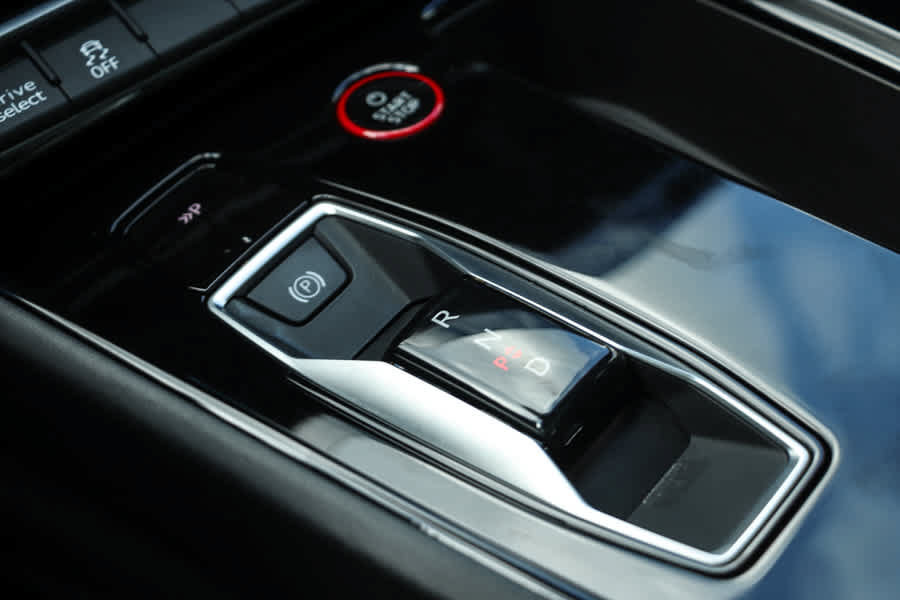 Used 2023 Audi e-tron GT Prestige AWD/4WD image 23