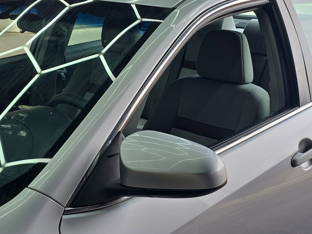 Used 2012 Toyota Camry LE FWD image 28