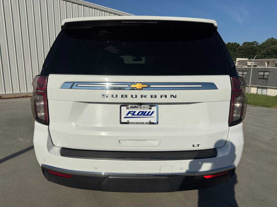 Used 2021 Chevrolet Suburban LT w/ LT Signature Package AWD/4WD image 18