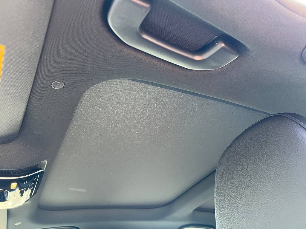 New 2025 Mercedes-Benz C 300 4MATIC Sedan image 9