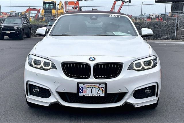 Used 2021 BMW 230i Convertible w/ M Sport Package image 3