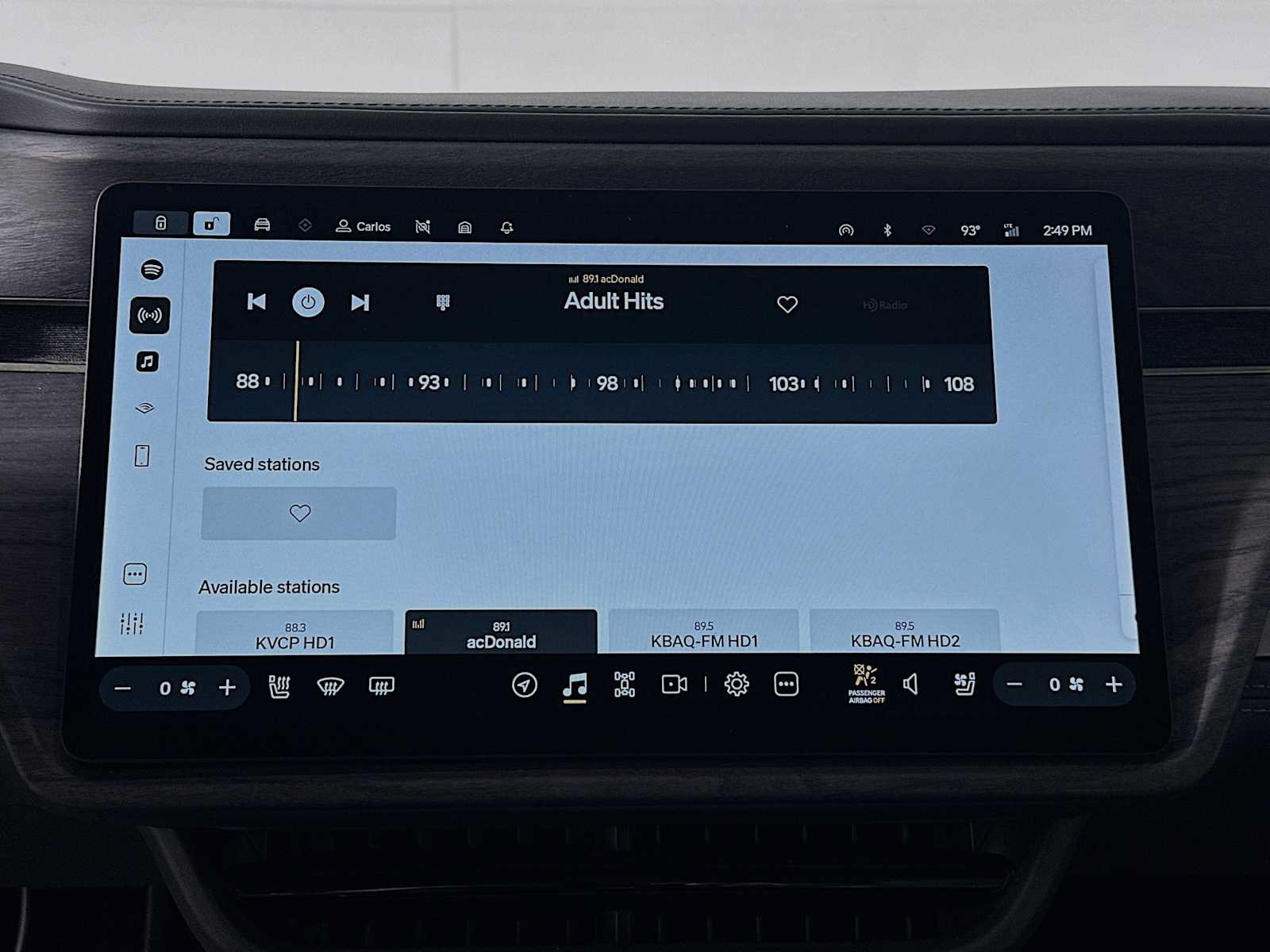 Used 2023 Rivian R1S Adventure AWD/4WD image 15
