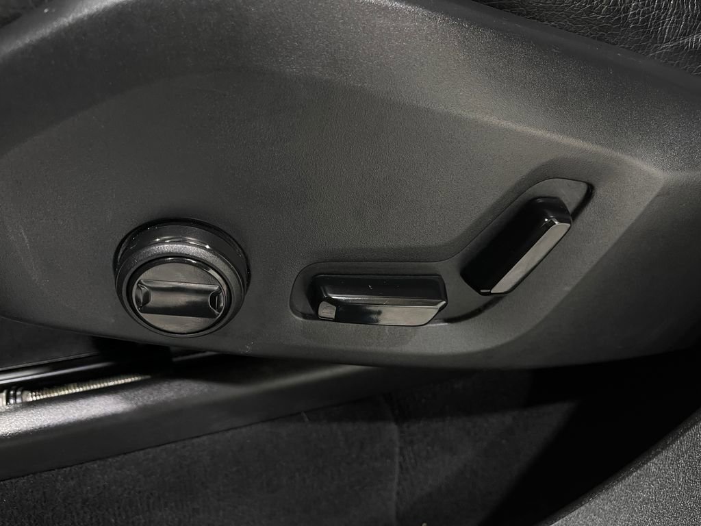 Used 2019 Volvo XC90 T5 Momentum w/ Protection Package Premier image 18