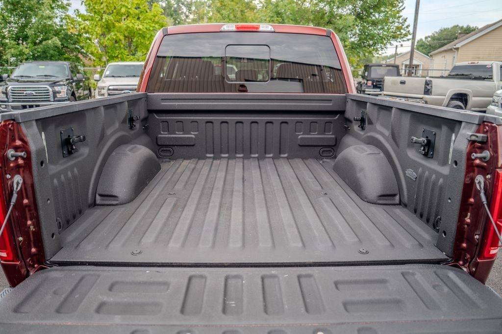 Used 2016 Ford F150 Lariat w/ Equipment Group 502A Luxury AWD/4WD image 21