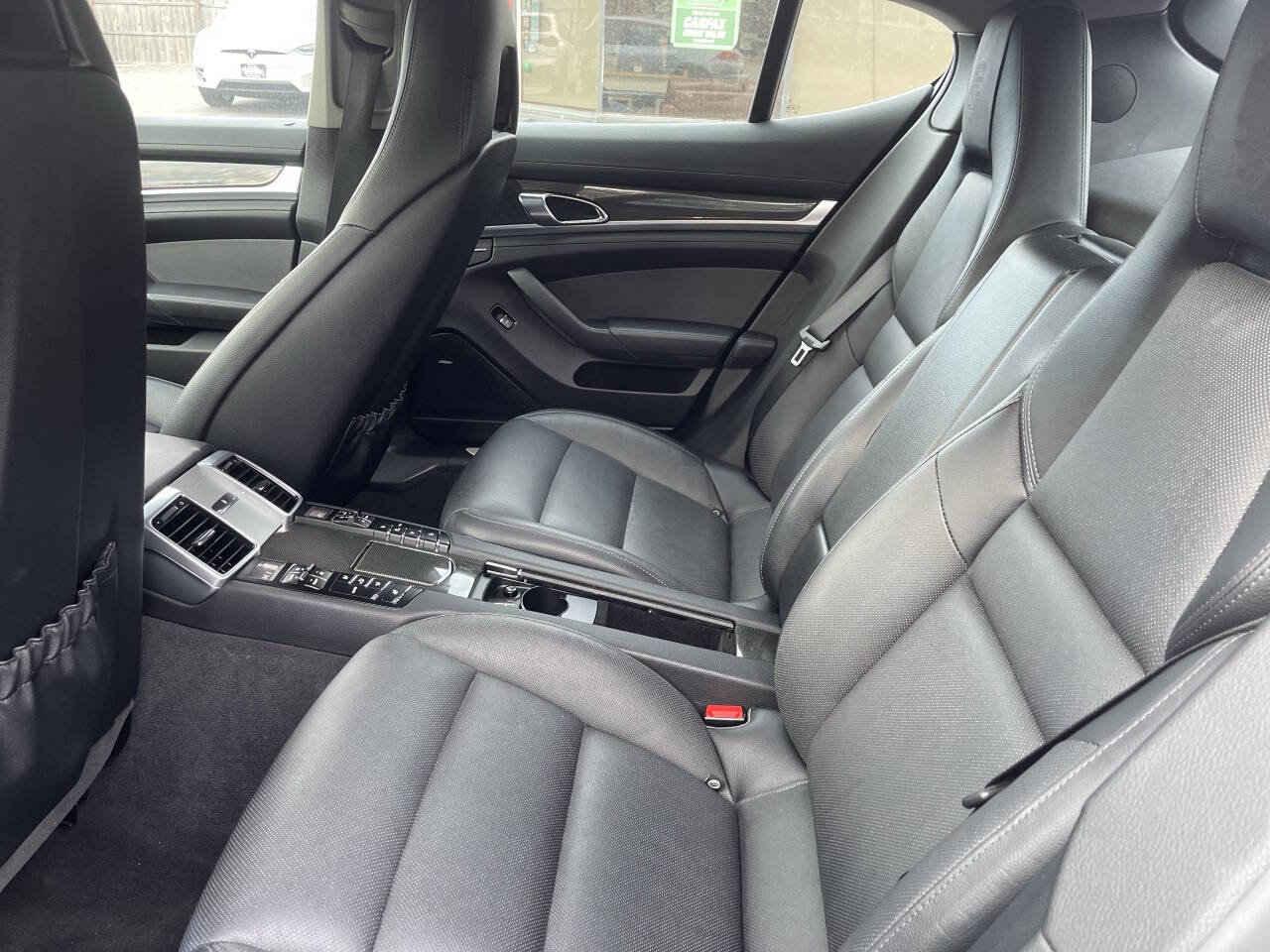 Used 2016 Porsche Panamera 4 Edition image 22