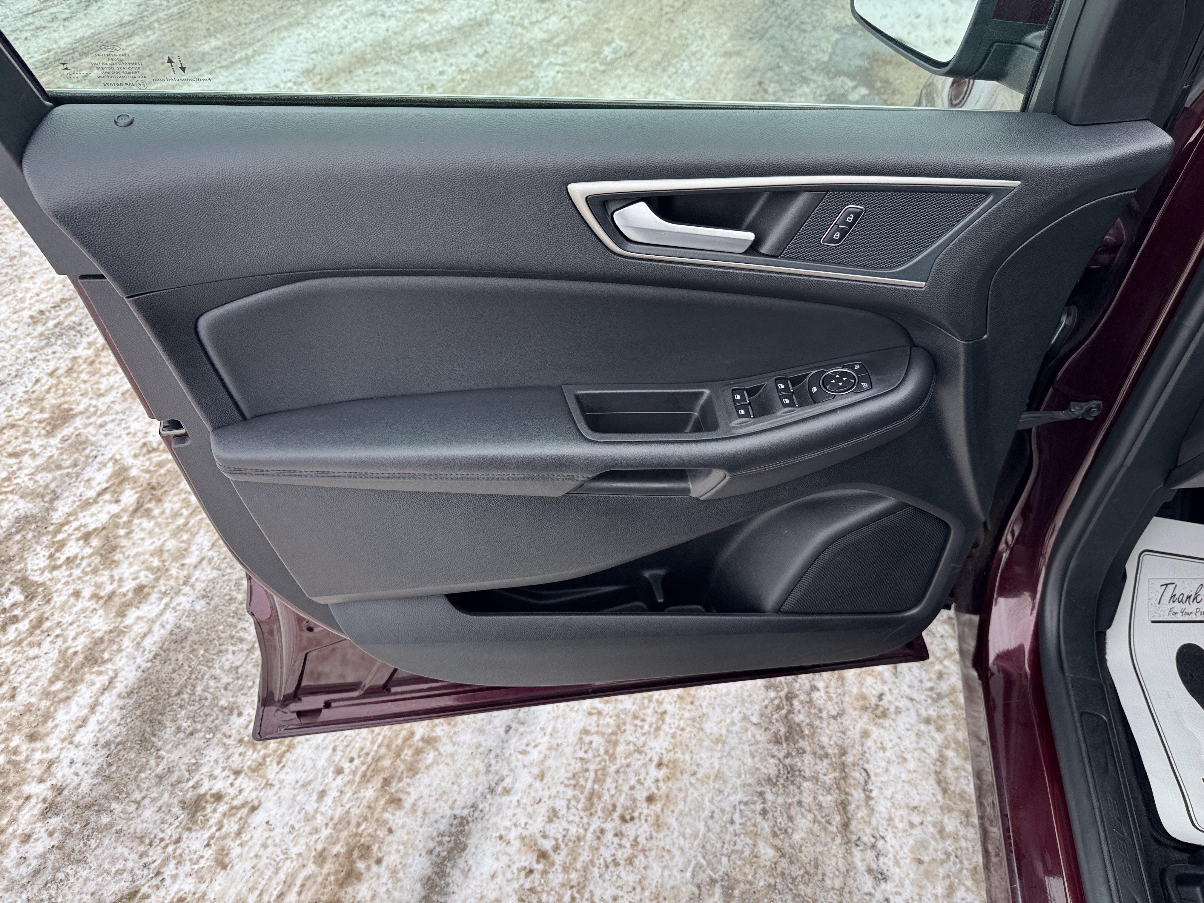 Used 2024 Ford Edge SEL AWD/4WD image 7