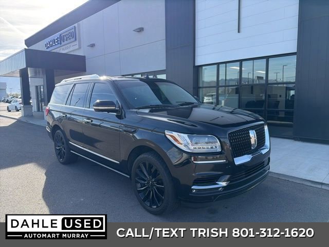 Used 2019 Lincoln Navigator Select image 1