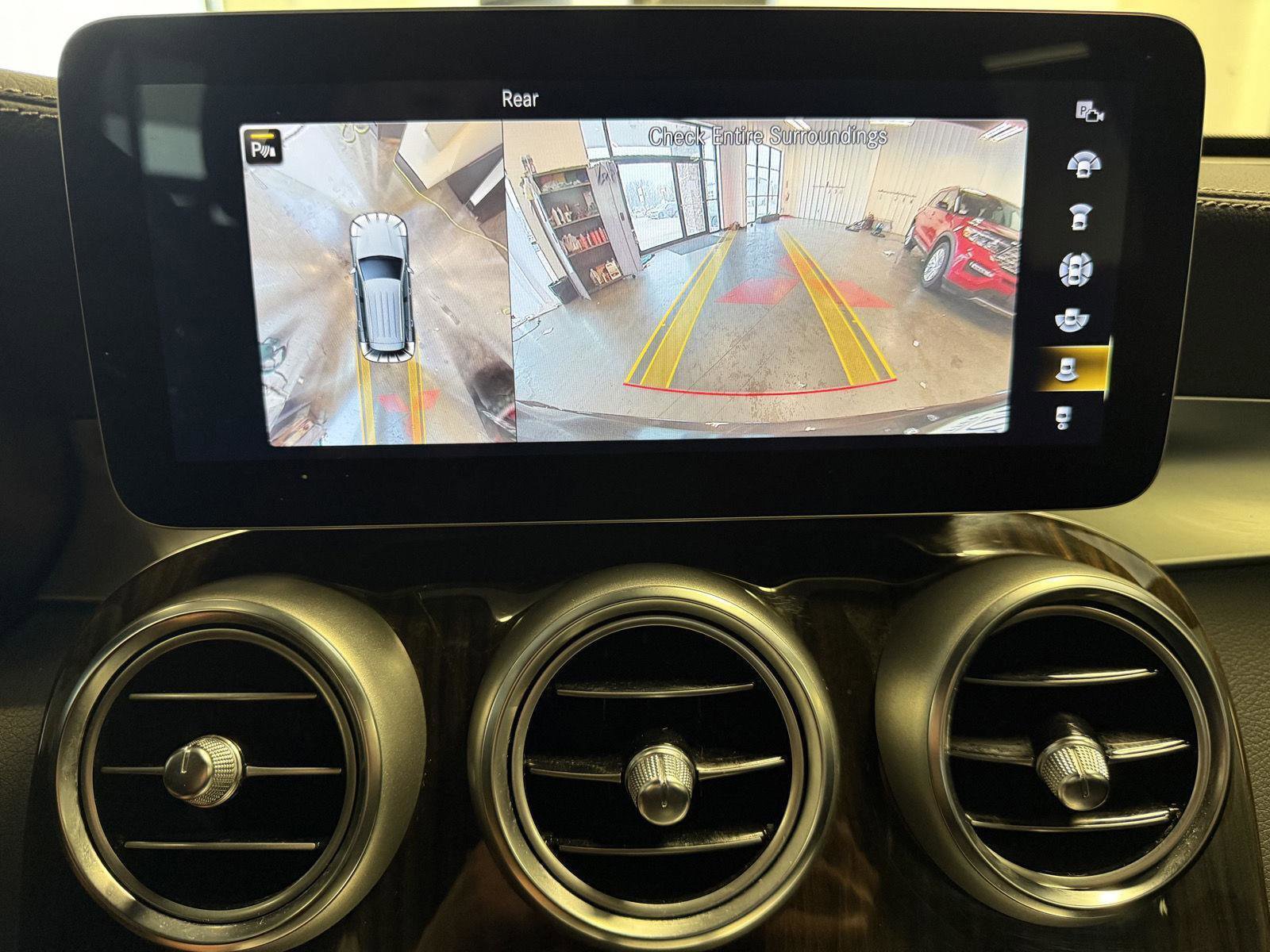 Used 2022 Mercedes-Benz GLC 43 AMG 4MATIC image 33