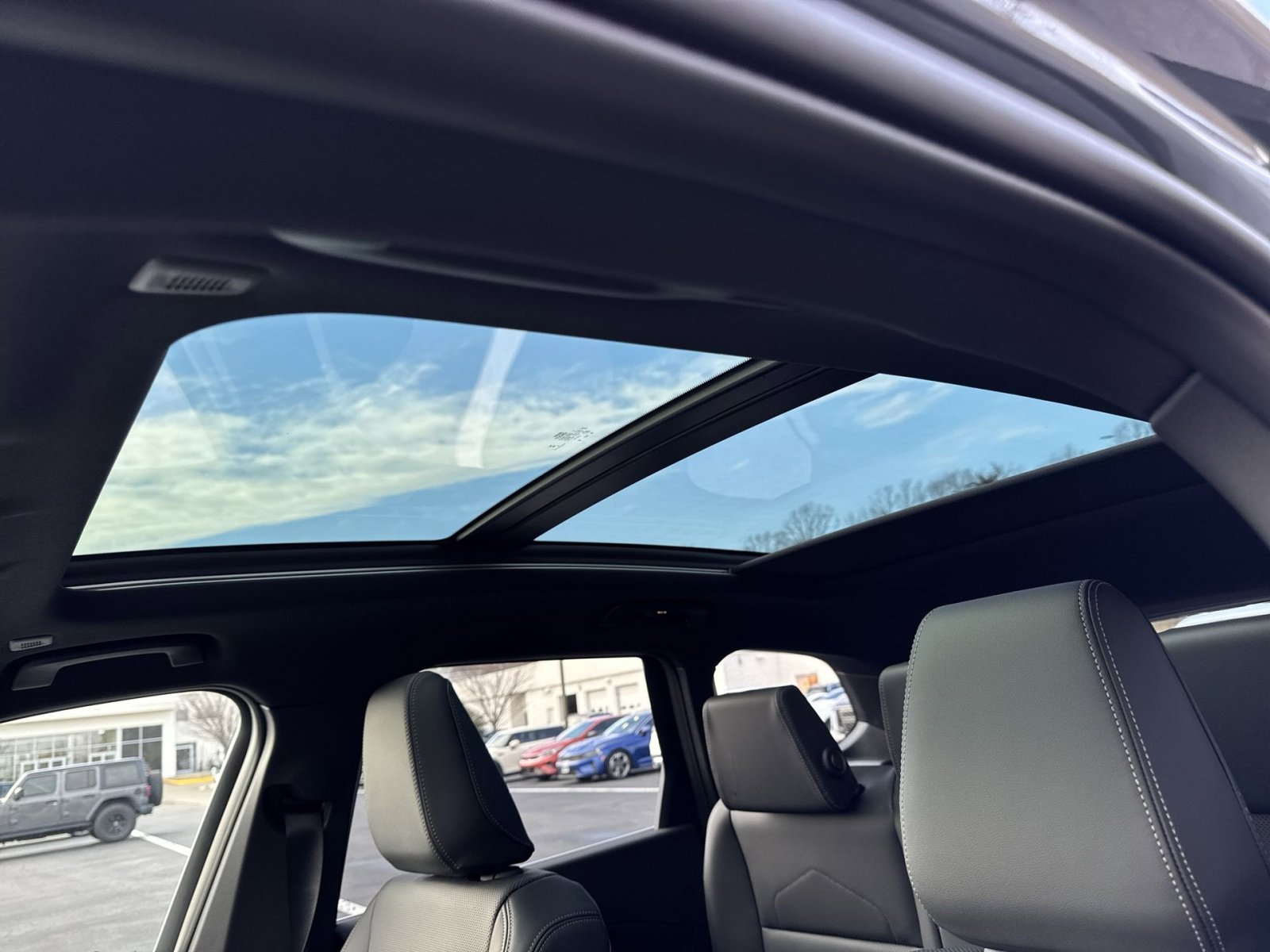 New 2026 BMW X1 xDrive28i w/ Technology Package image 24