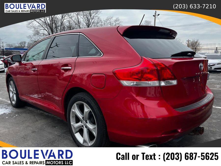 Used 2011 Toyota Venza AWD w/ Comfort Pkg image 6