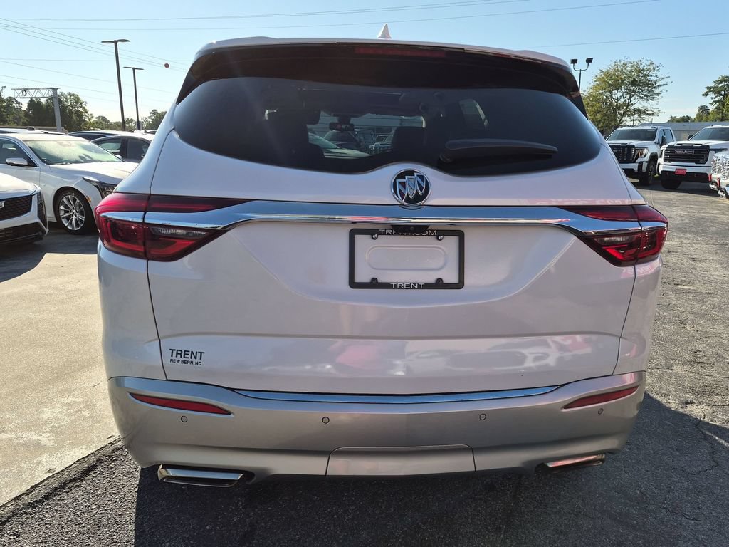 Used 2019 Buick Enclave Avenir FWD image 3