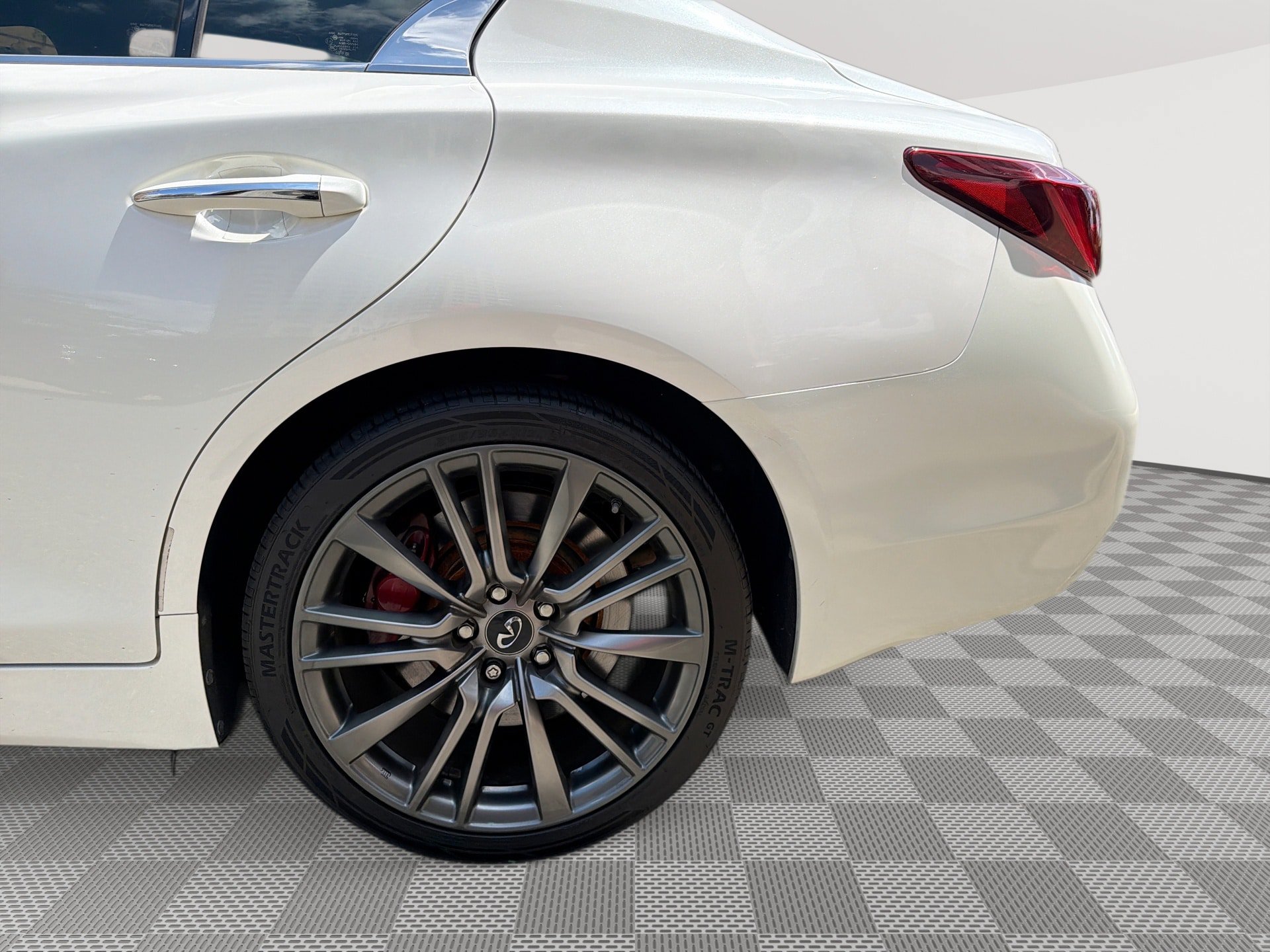 Used 2018 INFINITI Q50 Red Sport 400 RWD image 29