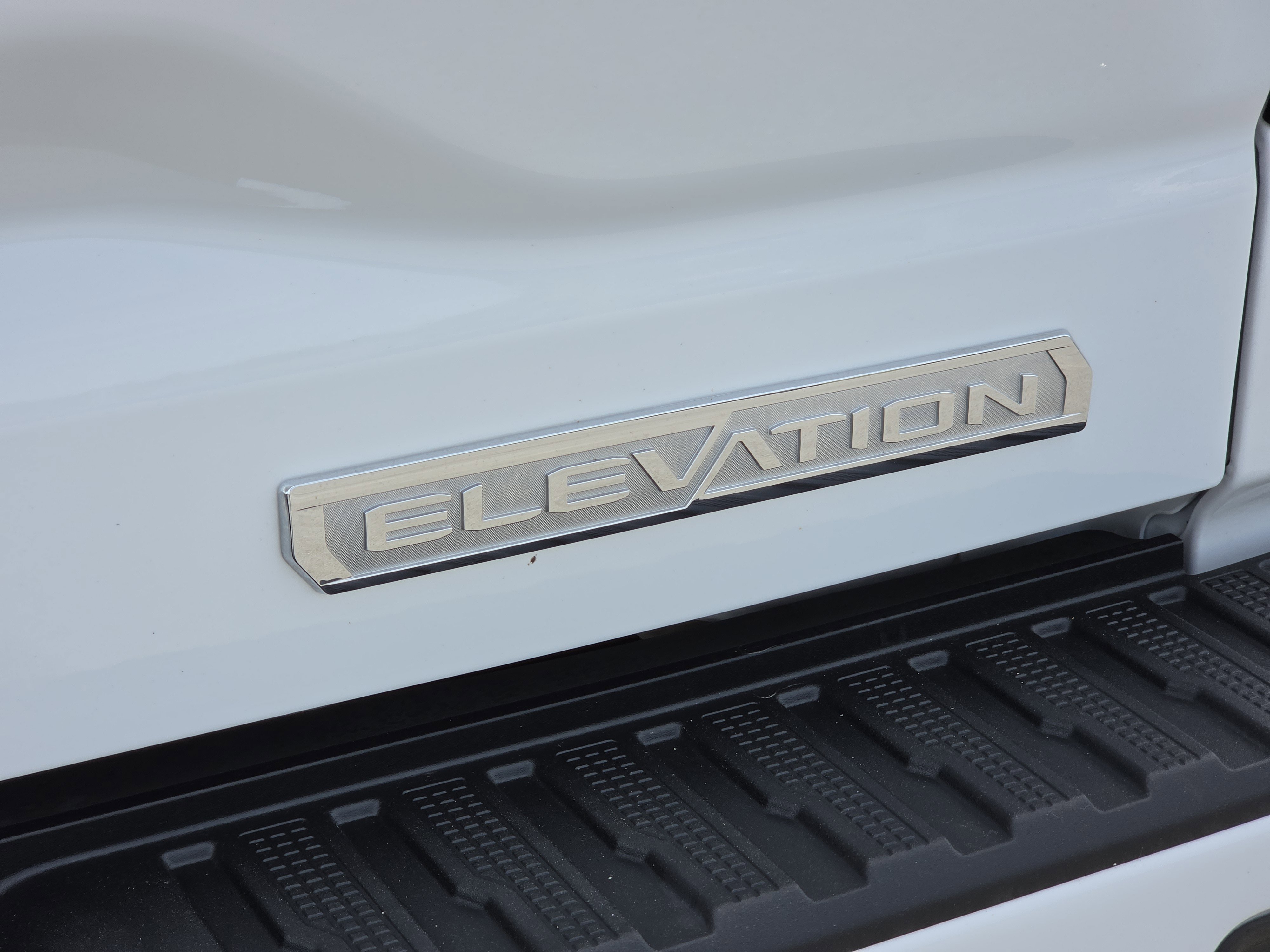 Used 2024 GMC Sierra 1500 Elevation AWD/4WD image 5
