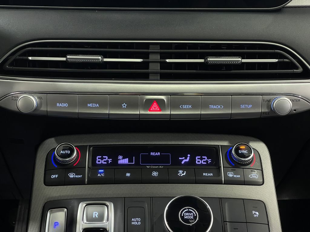 Used 2022 Hyundai Palisade SEL image 25