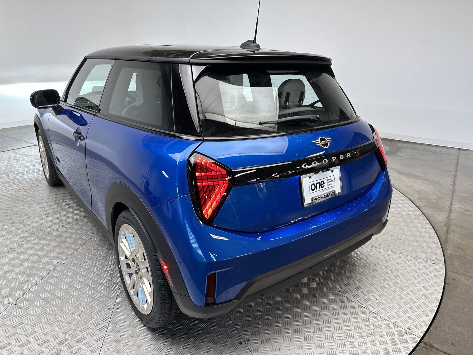 New 2026 MINI Cooper S FWD image 25