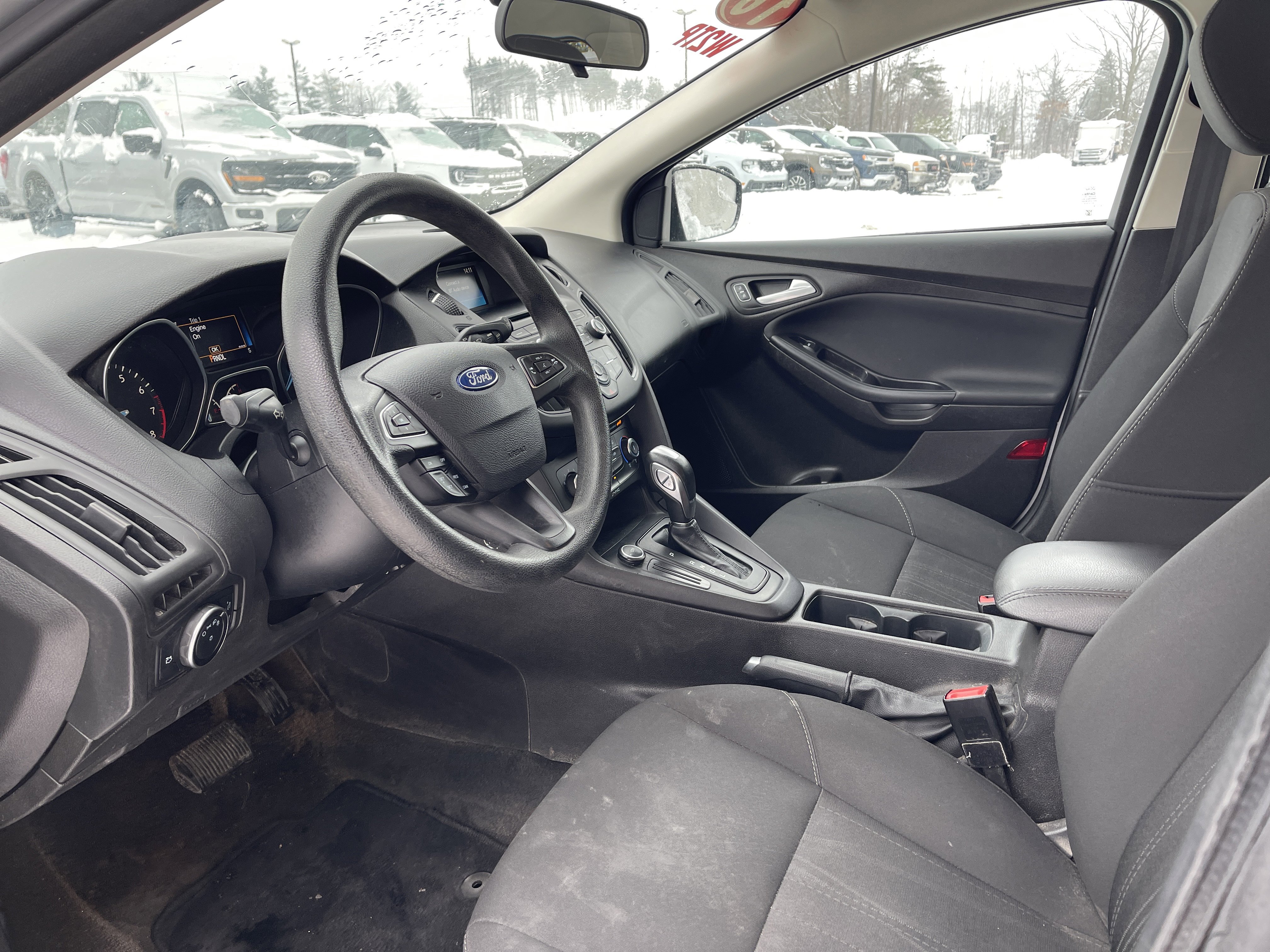 Used 2016 Ford Focus SE w/ Reverse Sensing Package image 12