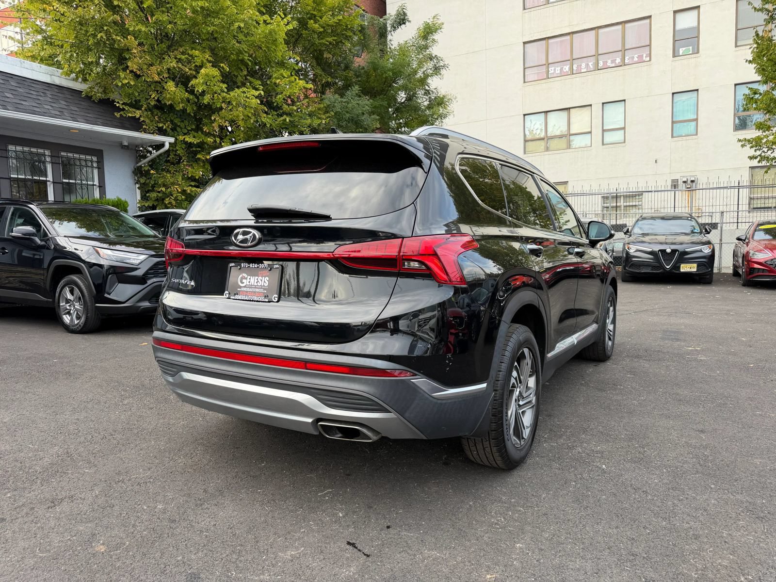 Used 2022 Hyundai Santa Fe SEL w/ Convenience + Premium Package FWD image 7