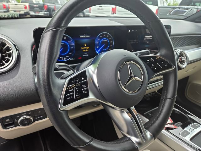 Used 2024 Mercedes-Benz EQB 250+ image 15