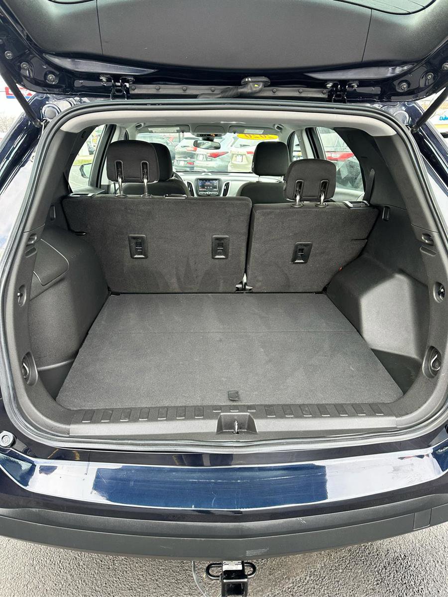 Used 2020 Chevrolet Equinox LS image 12