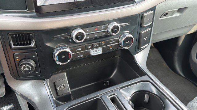Used 2025 Ford F150 XLT w/ Equipment Group 301A Standard AWD/4WD image 27