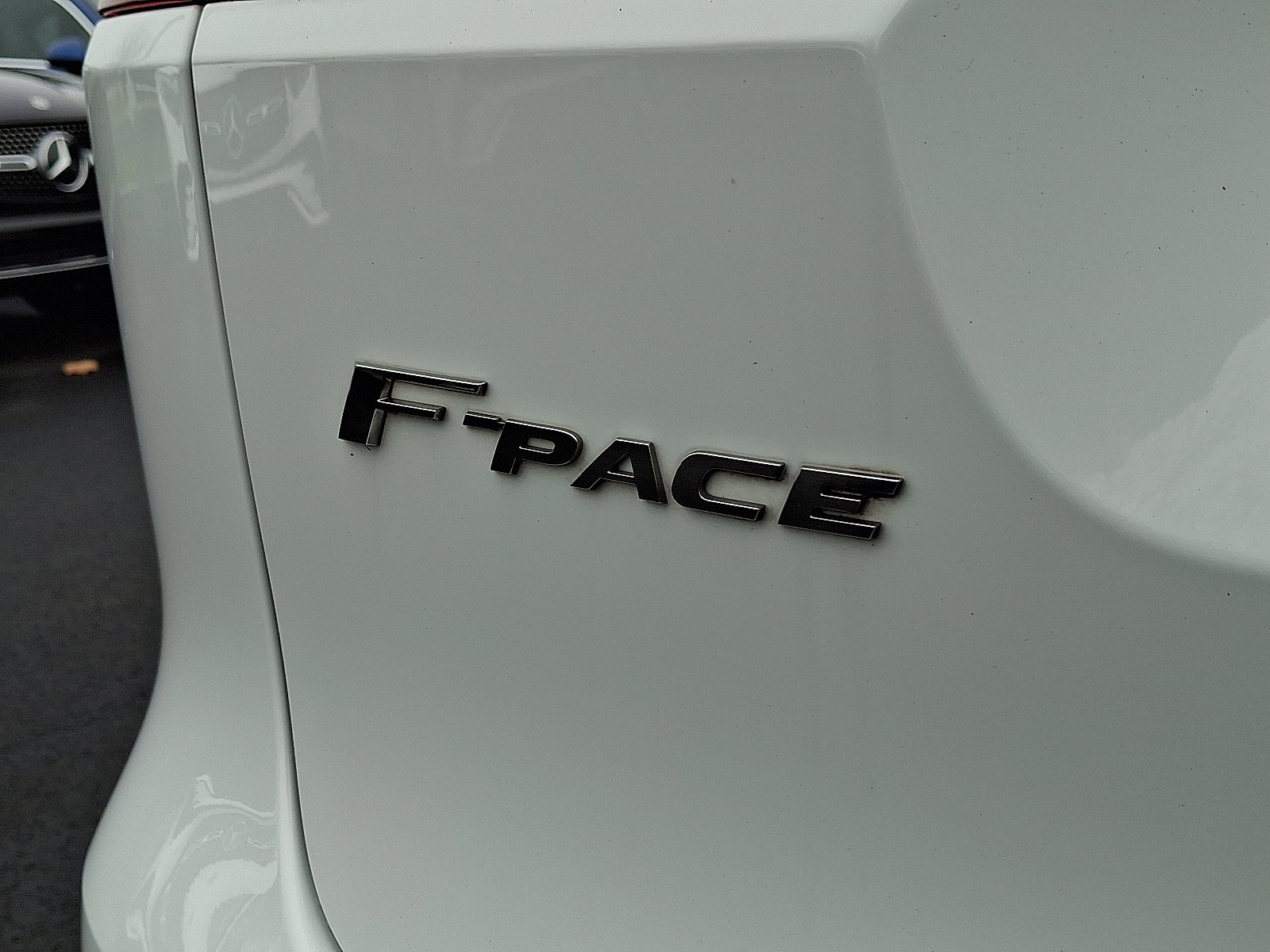 Used 2022 Jaguar F-PACE S image 31