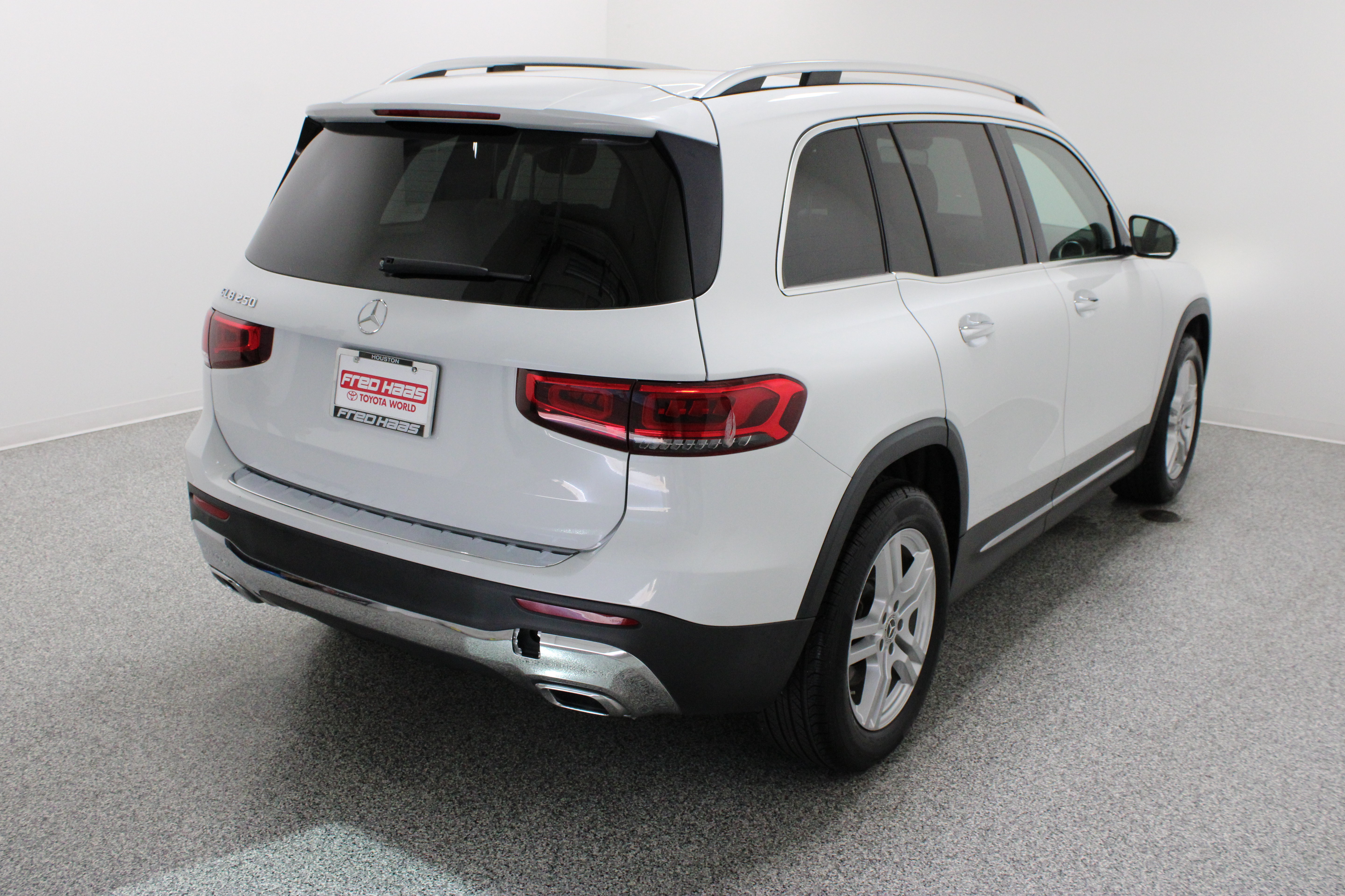 Used 2022 Mercedes-Benz GLB 250 image 7