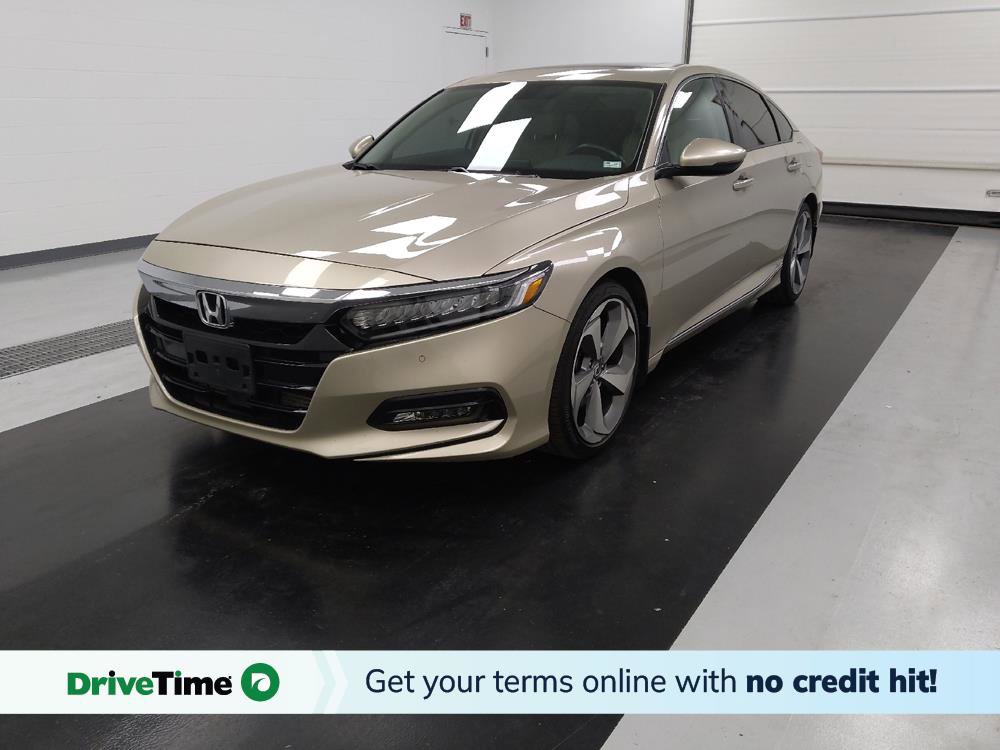 Used 2018 Honda Accord Touring image 1