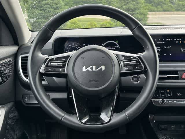 Used 2025 Kia Seltos EX AWD/4WD image 7