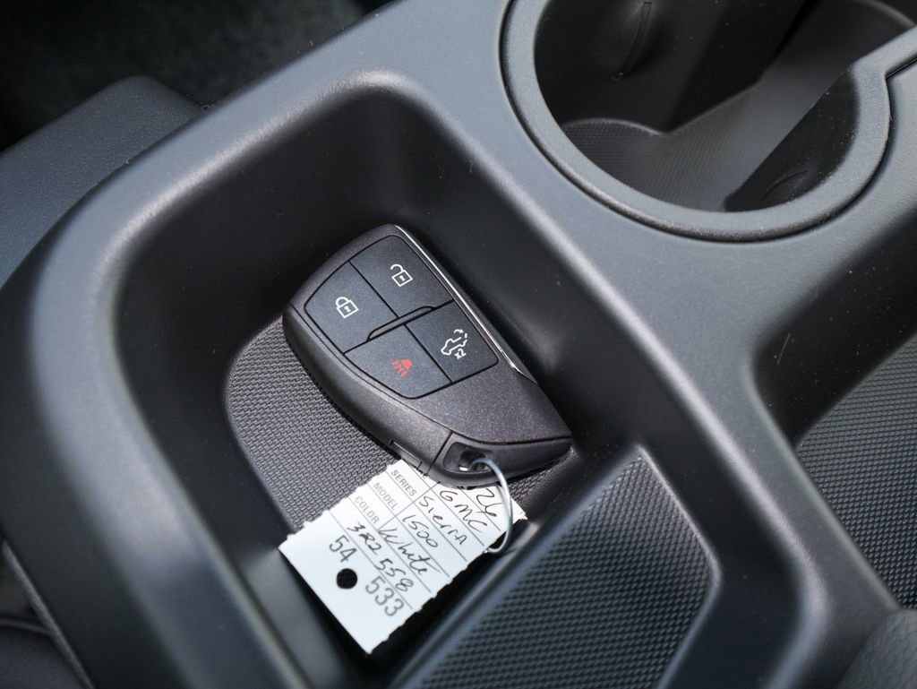 New 2026 GMC Sierra 1500 Pro AWD/4WD image 16
