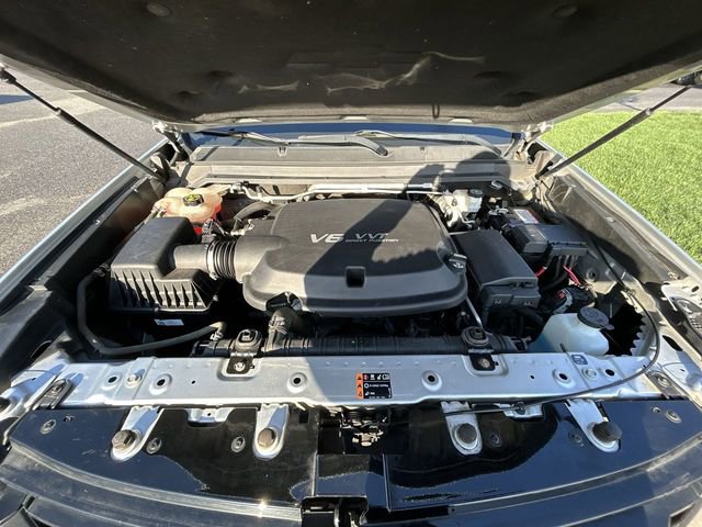 Used 2020 Chevrolet Colorado LT w/ Colorado RST Special Edition AWD/4WD image 14