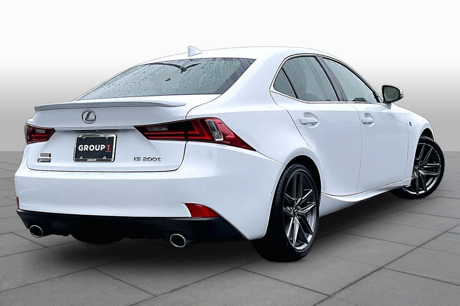 Used 2016 Lexus IS 200t w/ F Sport Package RWD image 13