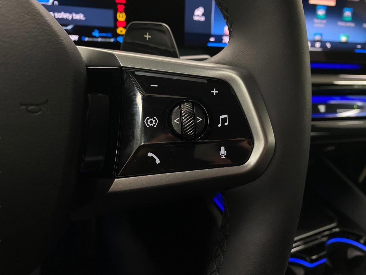 Certified 2026 BMW 550e xDrive image 16