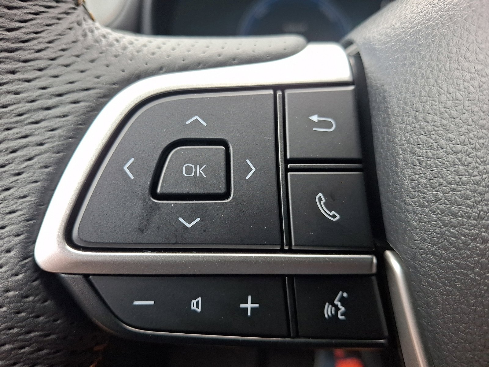 Used 2026 Toyota Sienna XLE Woodland Edition AWD/4WD image 22