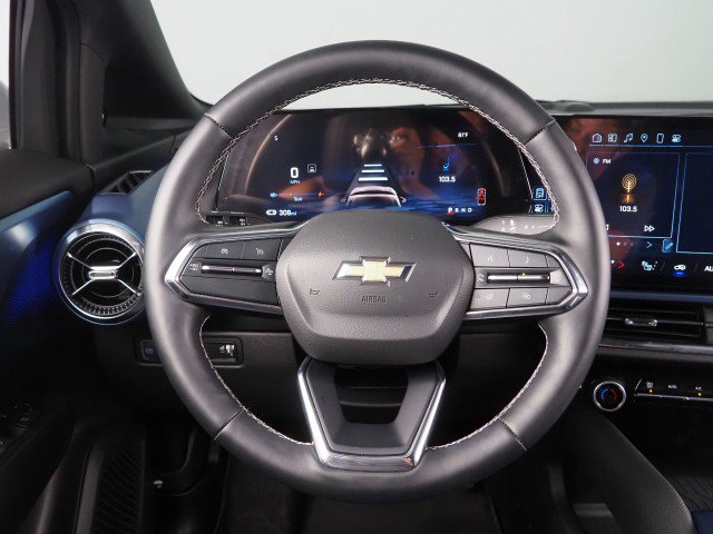 Used 2024 Chevrolet Equinox EV LT image 17