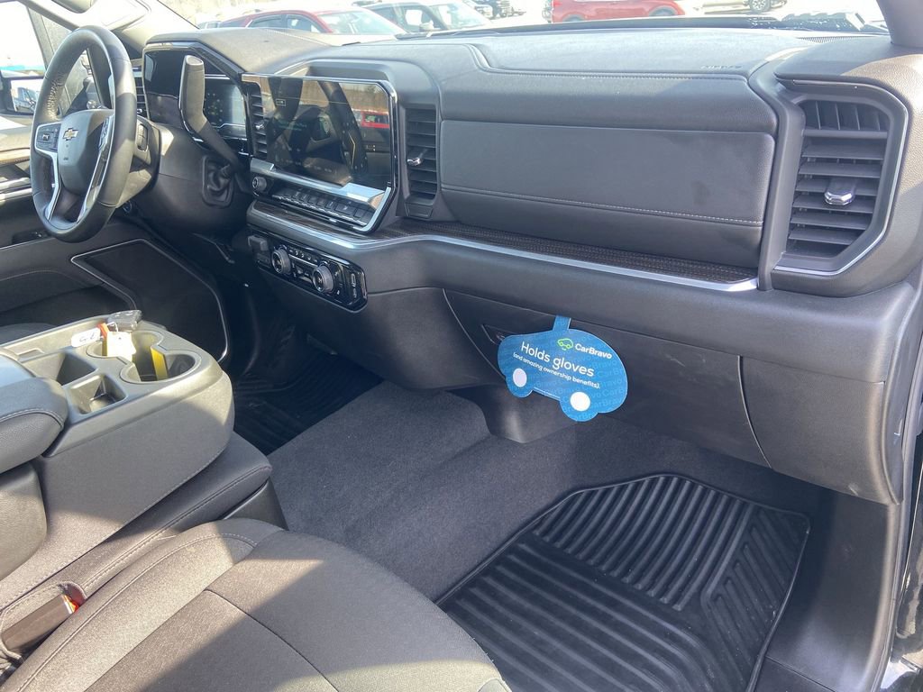 Used 2025 Chevrolet Silverado 2500 LT w/ Convenience Package image 28