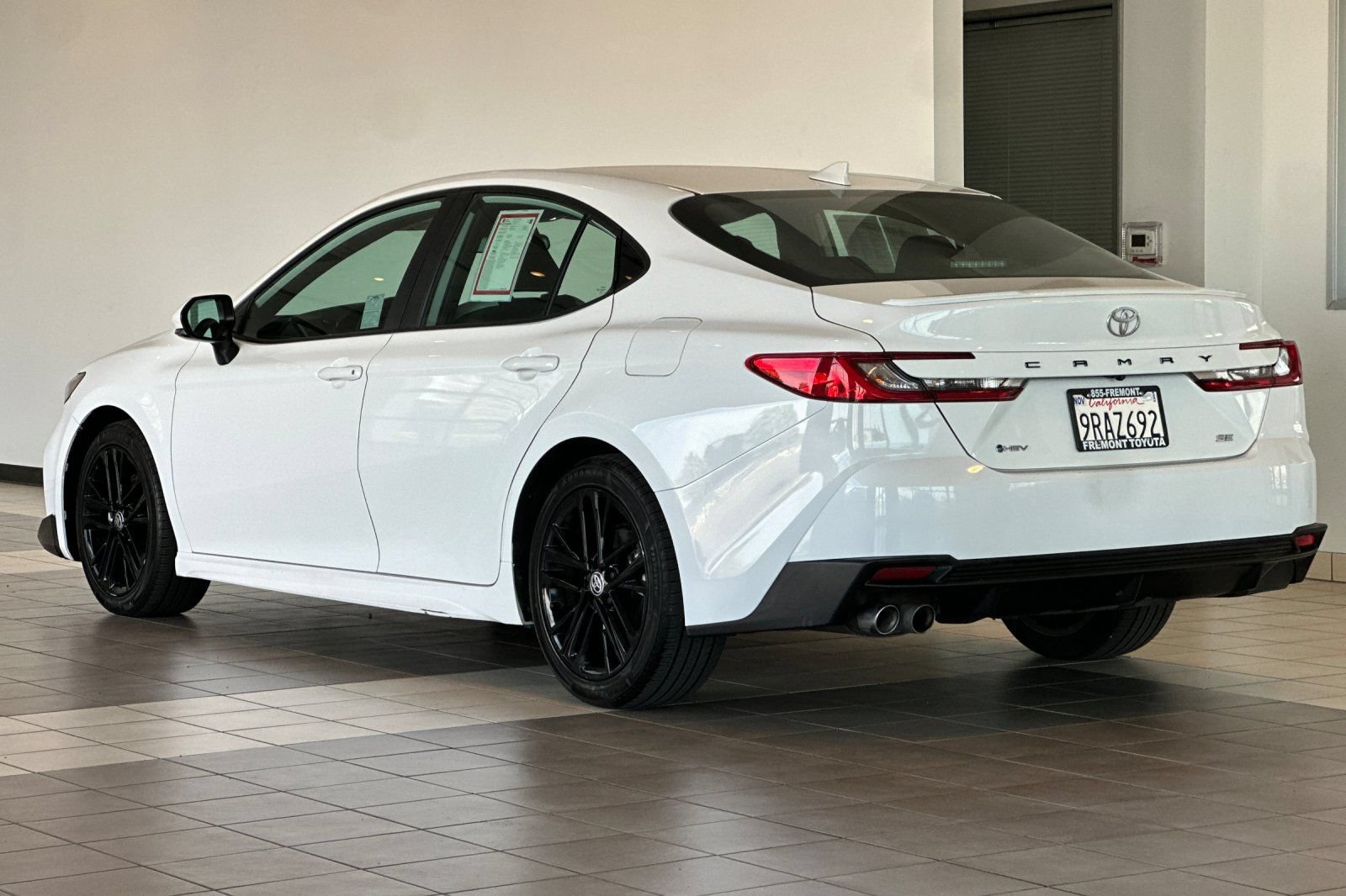 Certified 2025 Toyota Camry SE FWD image 6
